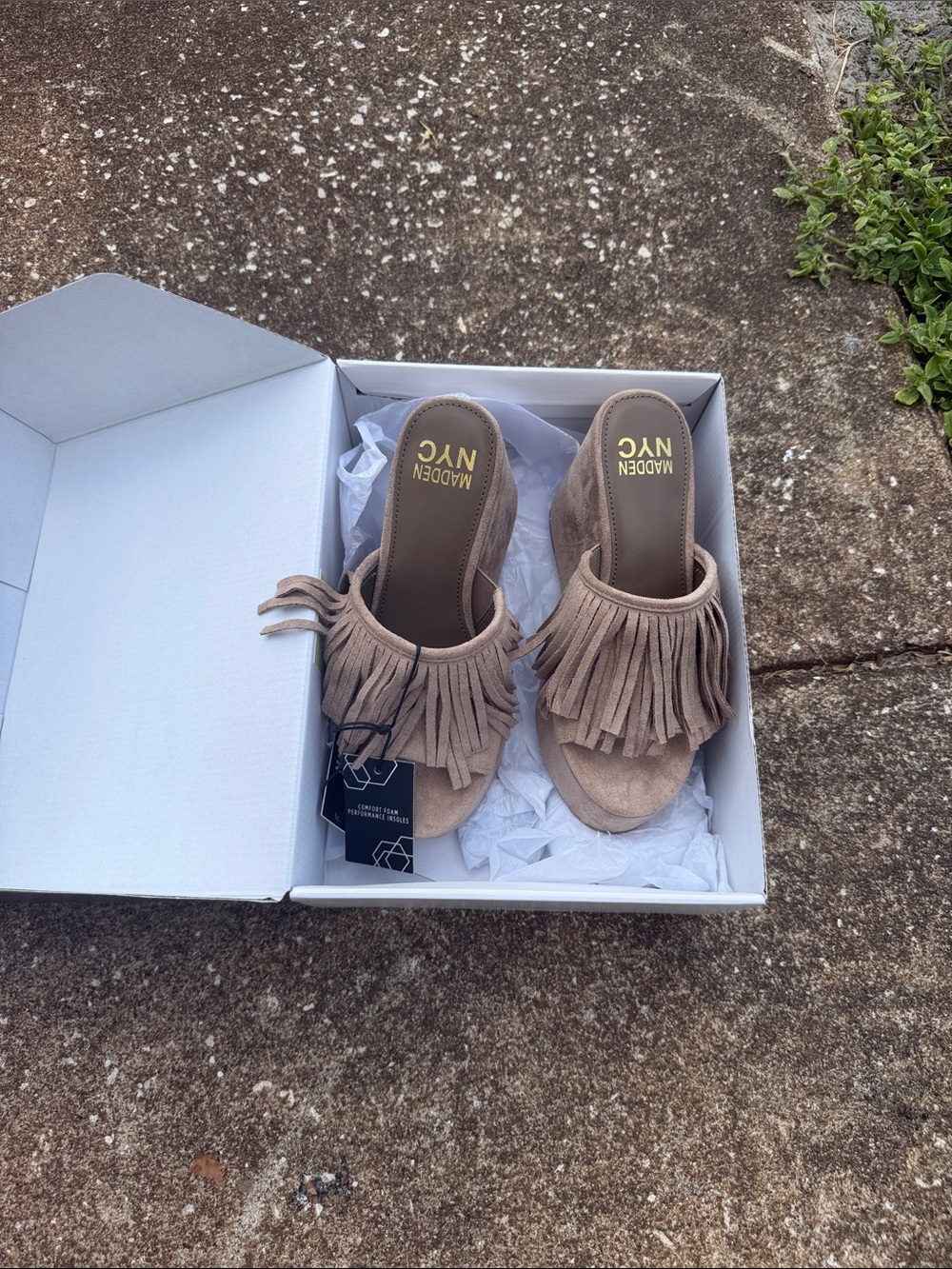 Madden NYC Taupe Fringe Slide Sandals. Size 6 NWT
